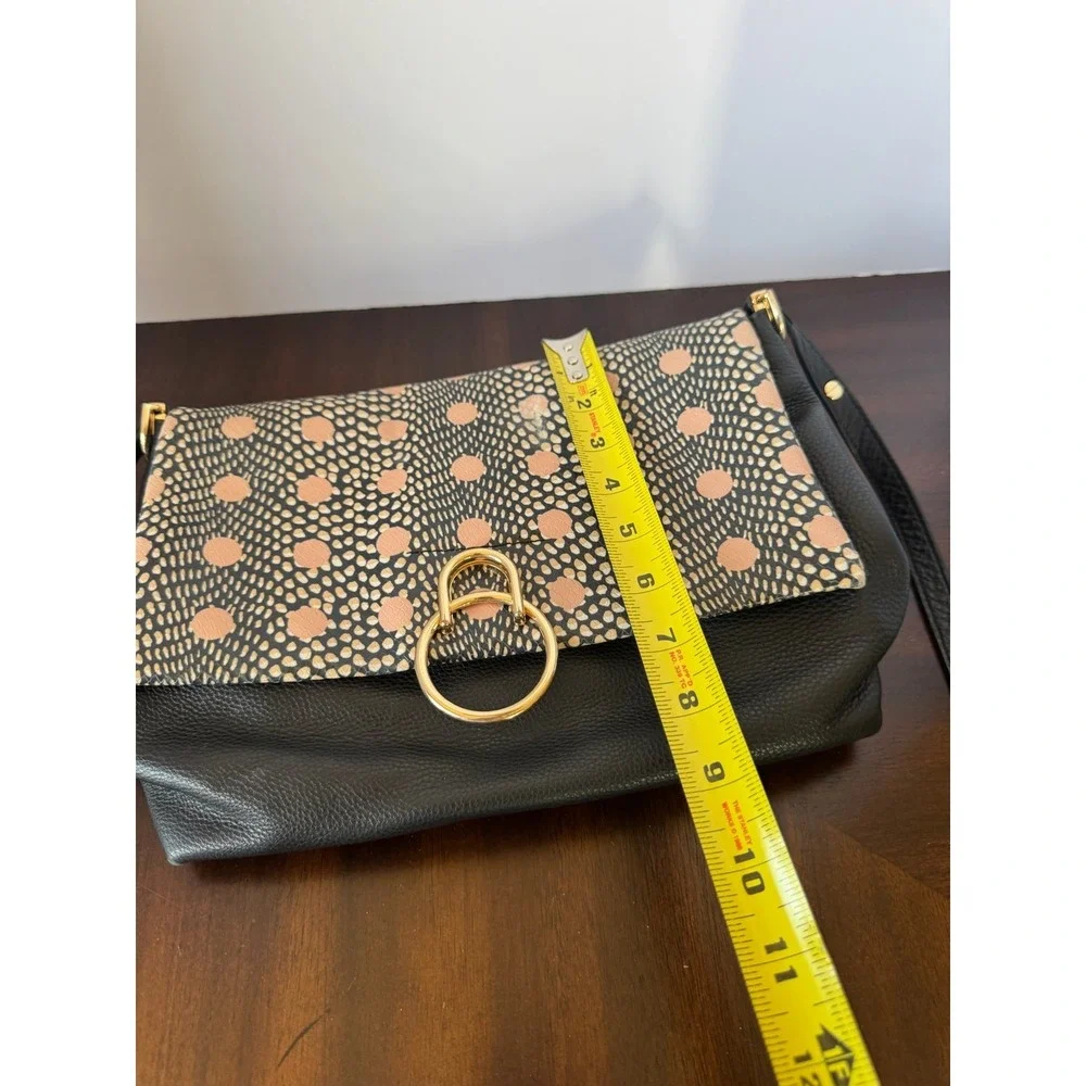 Black‎ Leather Foldover Crossbody Handbag Pattern Flap Gold Ring Hardware